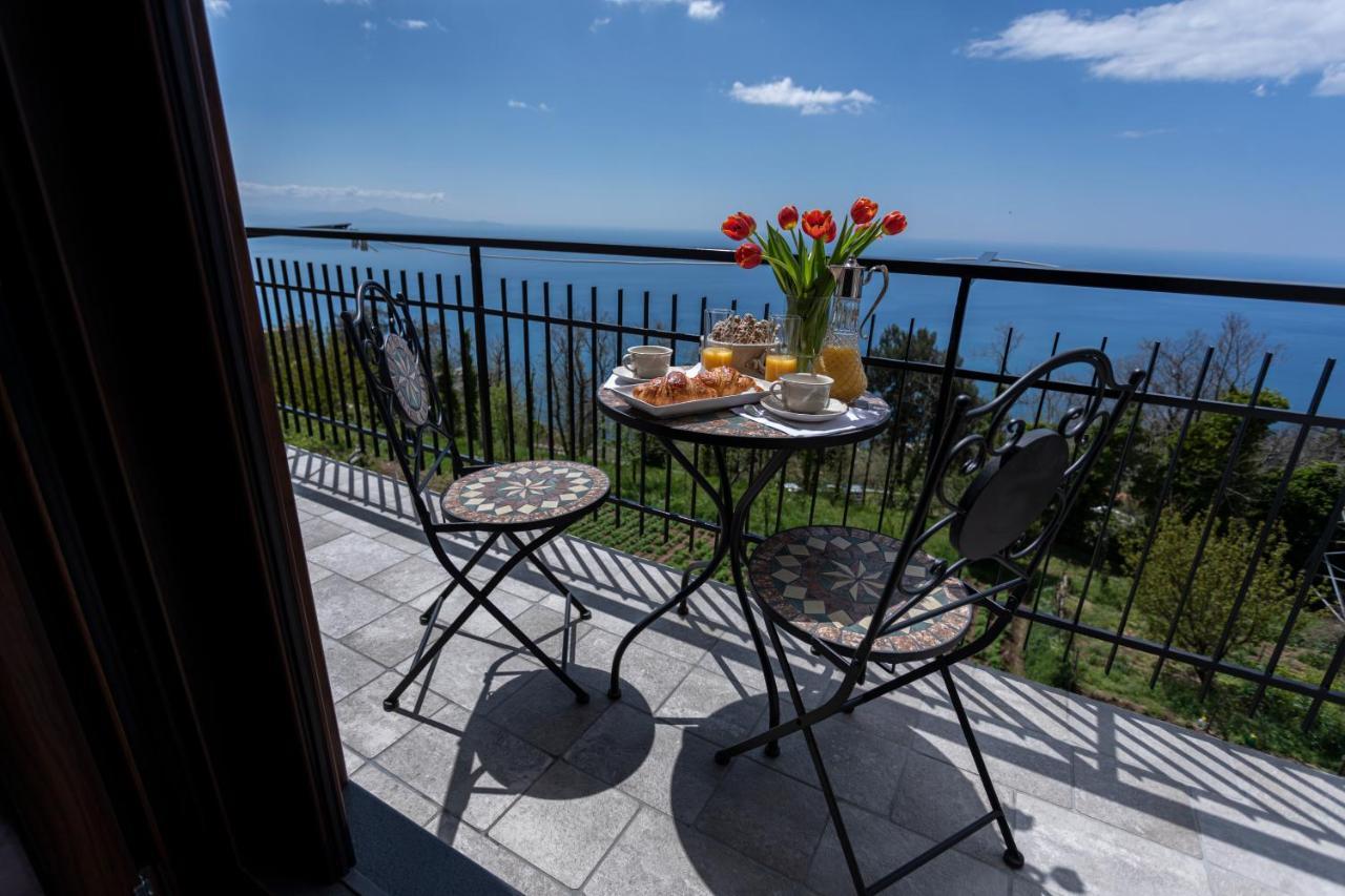 Agriturismo Punta San Lazzaro Аджерола Екстериор снимка