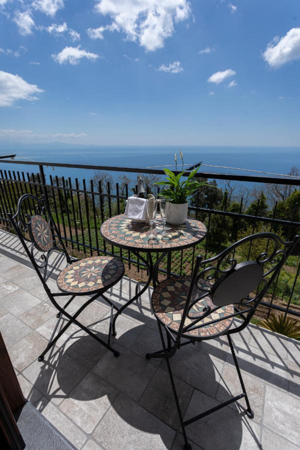 Agriturismo Punta San Lazzaro Аджерола Екстериор снимка