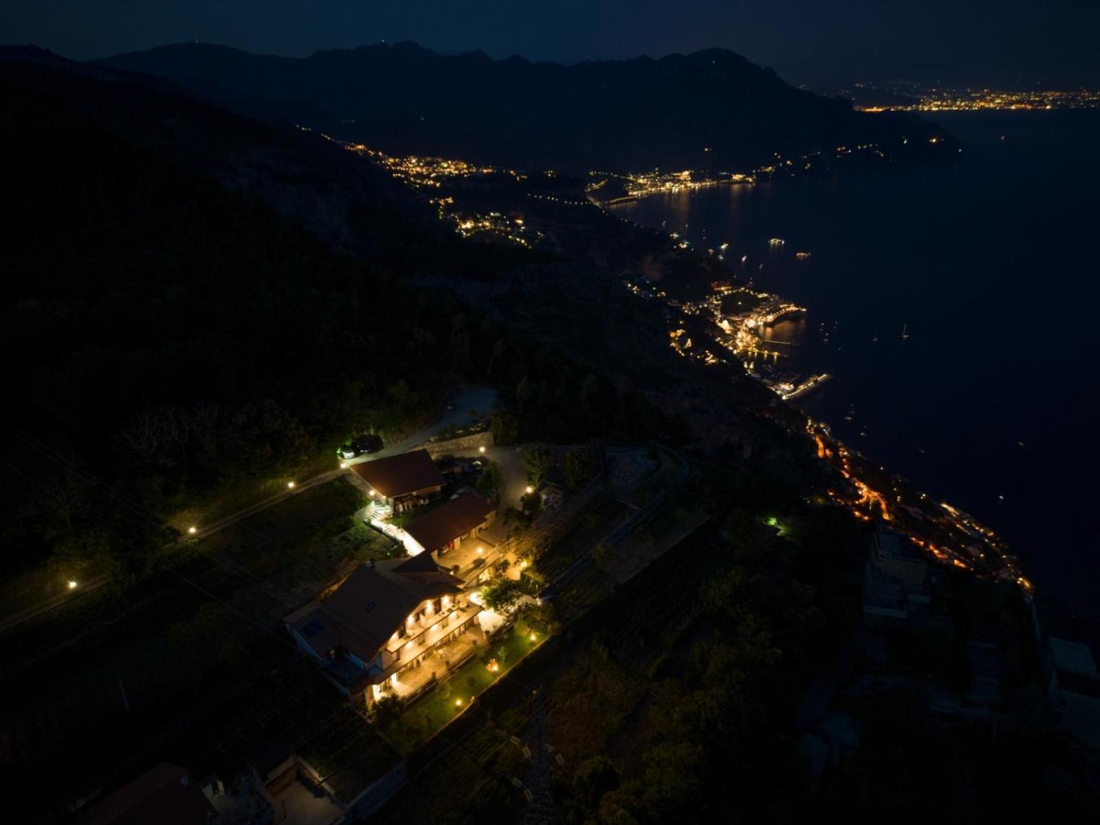Agriturismo Punta San Lazzaro Аджерола Екстериор снимка